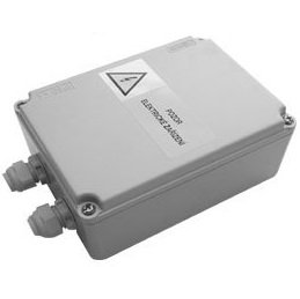SAPHO Napájecí zdroj pro 1-8 senzorových baterií / sad pro pisoáry, 12V, 50 Hz (PS08T)